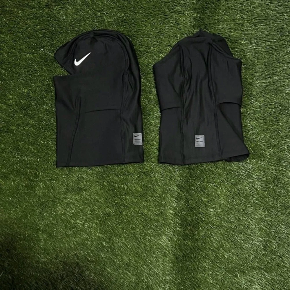 Nike Black Therma-FIT Hood